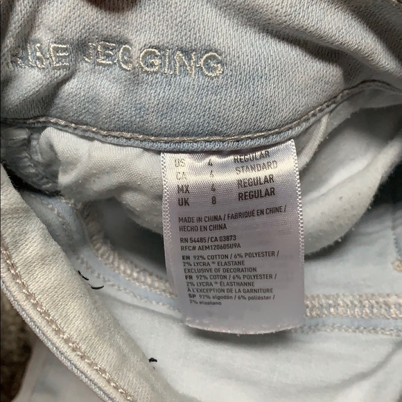 Distressed skinny jeans - Picture 3 of 3